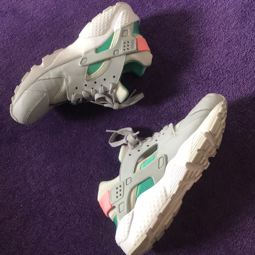 Nike Sneakers